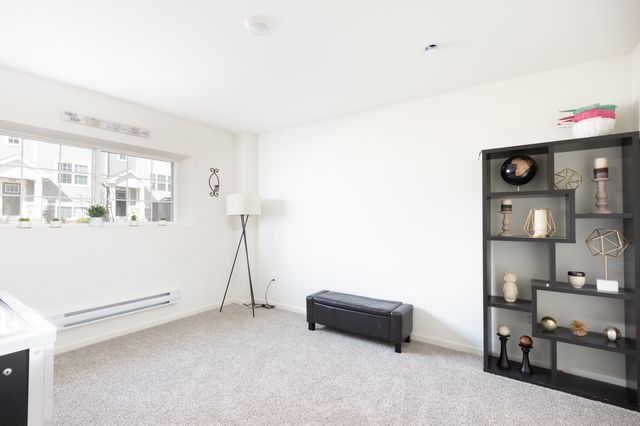 818 Briar Glen Court, Hampshire, IL 60140