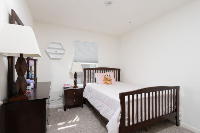 818 Briar Glen Court, Hampshire, IL 60140