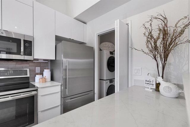 22 22 Schooner Ct, Richmond, CA 94804