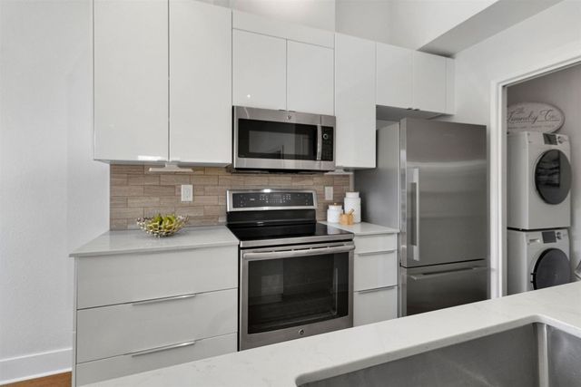 22 22 Schooner Ct, Richmond, CA 94804