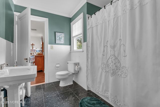 215 Windermere Avenue, Interlaken, NJ 07712