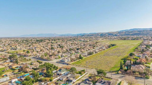 41620 55th Street West, Lancaster, CA 93536