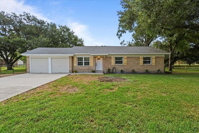 3405 Meadowlark Lane, Alvin, TX 77511