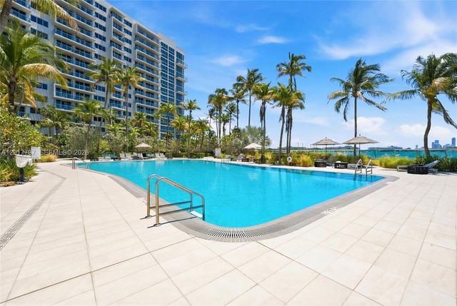 1500 Bay Rd 666S, Miami Beach, FL 33139