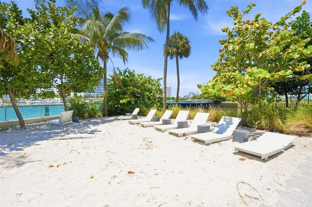 1500 Bay Rd 666S, Miami Beach, FL 33139