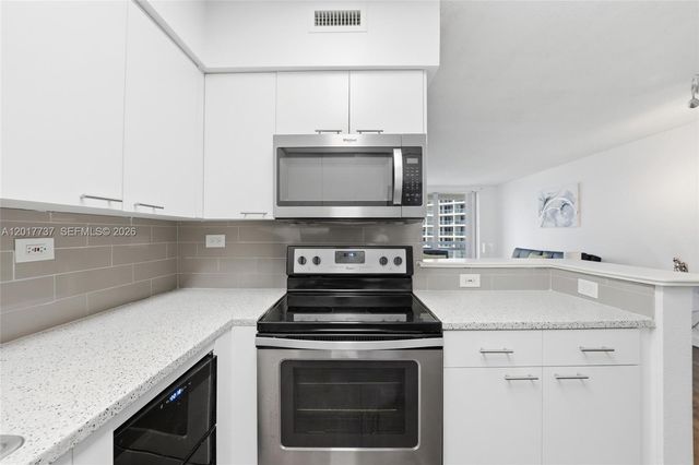 1500 Bay Rd 666S, Miami Beach, FL 33139