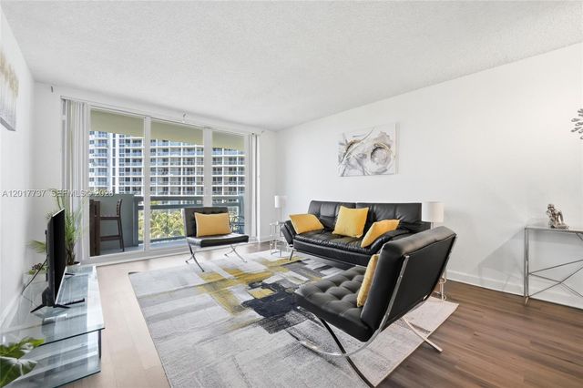 1500 Bay Rd 666S, Miami Beach, FL 33139
