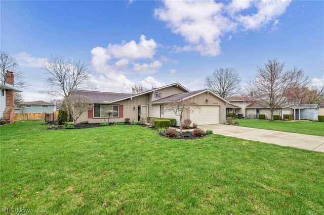 29400 Vita Lane, North Olmsted, OH 44070