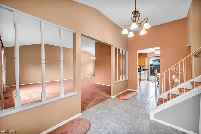 29400 Vita Lane, North Olmsted, OH 44070