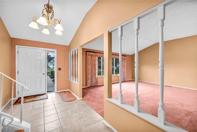 29400 Vita Lane, North Olmsted, OH 44070