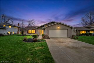 29400 Vita Lane, North Olmsted, OH 44070