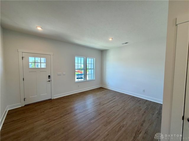 130 Magnolia Lane, Springboro, OH 45066