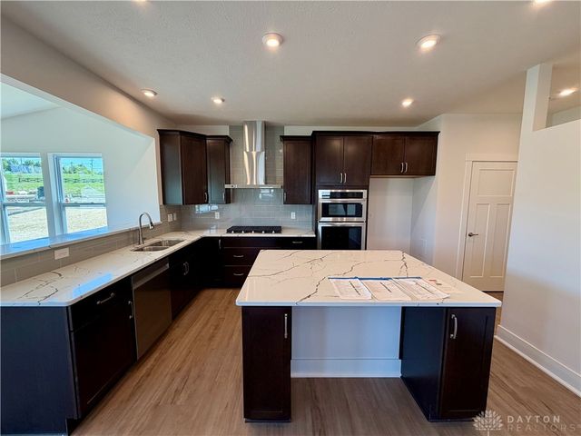 130 Magnolia Lane, Springboro, OH 45066