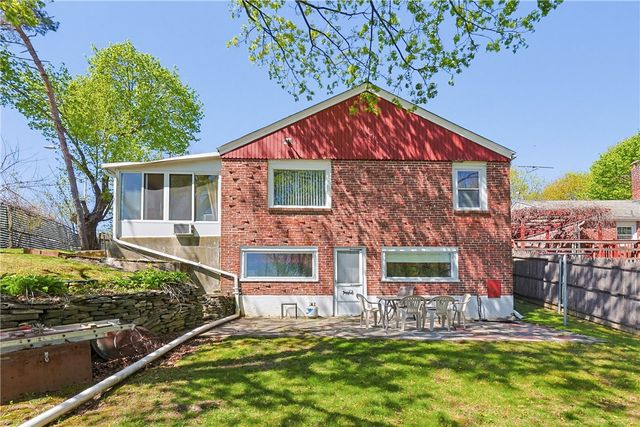 35 North Long Street, Johnston, RI 02919