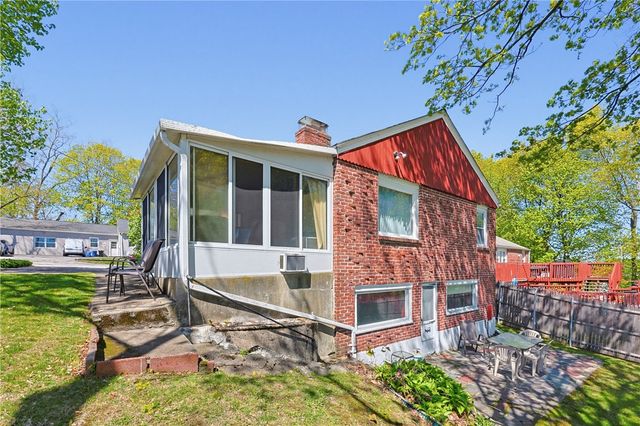 35 North Long Street, Johnston, RI 02919