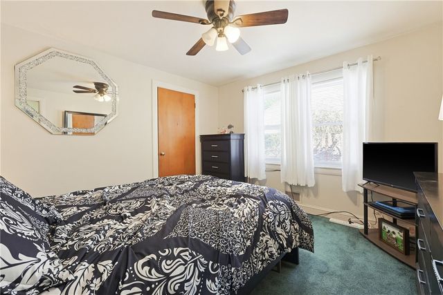 35 North Long Street, Johnston, RI 02919