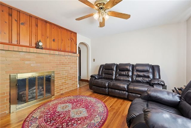 35 North Long Street, Johnston, RI 02919