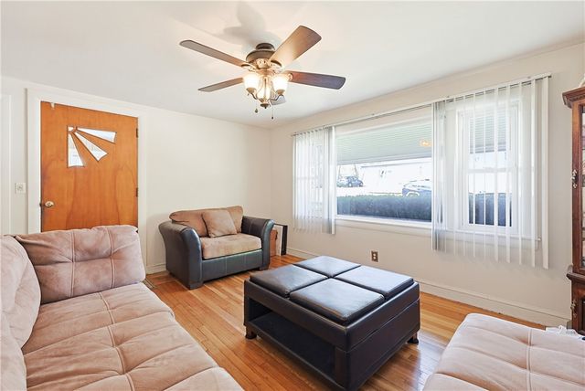 35 North Long Street, Johnston, RI 02919