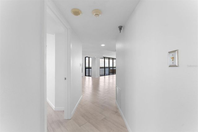 2413 BAYSHORE BOULEVARD 1401, Tampa, FL 33629