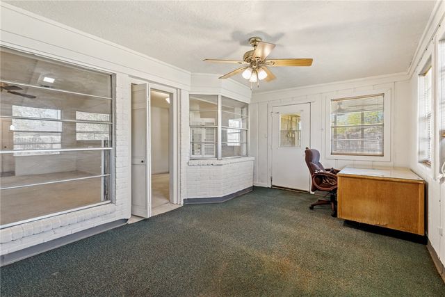 2901 Oakside Drive, Bryan, TX 77802