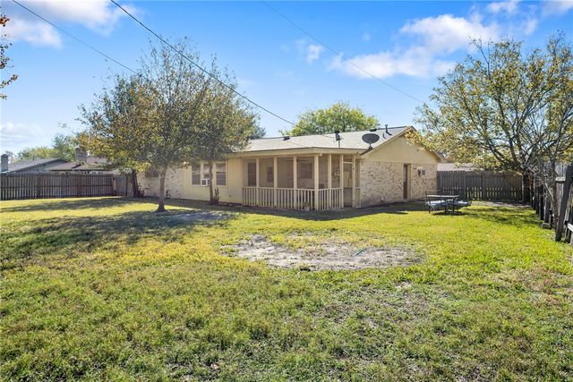 2901 Oakside Drive, Bryan, TX 77802