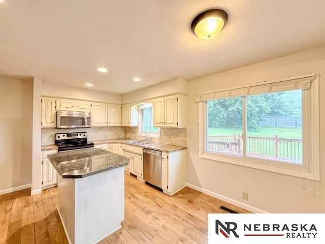 4350 S 154th Street, Omaha, NE 68137