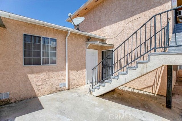 14319 Tiara Street 2, Van Nuys (los Angeles), CA 91401