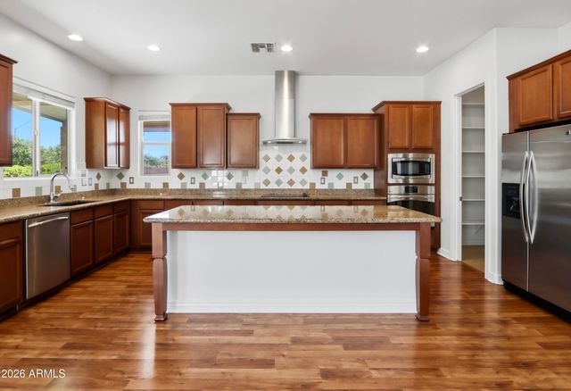 3637 E ELLIS Street, Mesa, AZ 85205