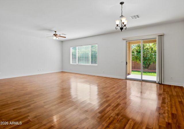 3637 E ELLIS Street, Mesa, AZ 85205