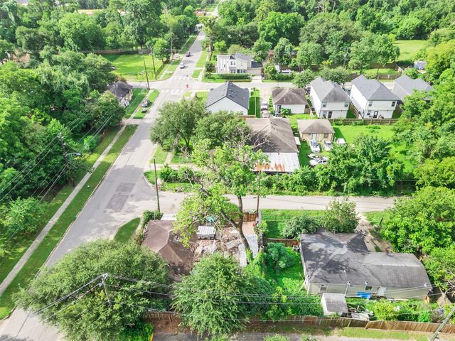 5915 Knox Street, Houston, TX 77091