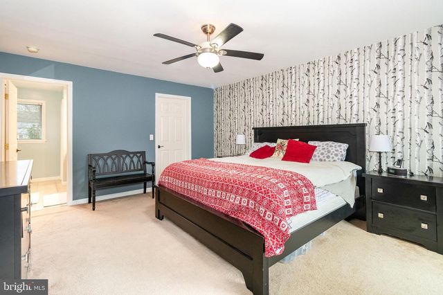 1038 POWELLS VALLEY RD, Halifax, PA 17032