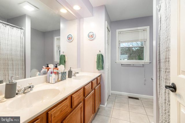 1038 POWELLS VALLEY RD, Halifax, PA 17032