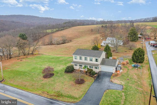 1038 POWELLS VALLEY RD, Halifax, PA 17032