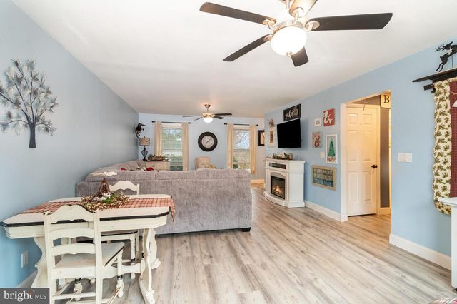 1038 POWELLS VALLEY RD, Halifax, PA 17032