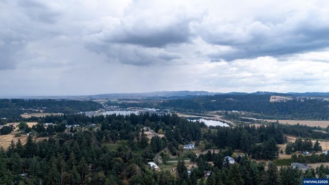 5530 Steele Ln SE, Salem, OR 97317