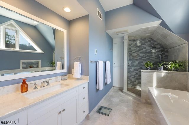 13 Franklin Pl 7B, Morristown Town, NJ 07960
