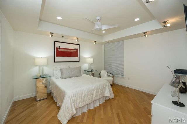 842 N New Ballas Court 103, St Louis, MO 63141