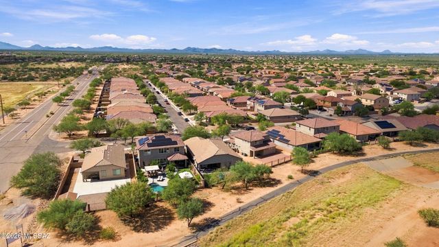 7263 S Valley Stream Drive, Tucson, AZ 85757
