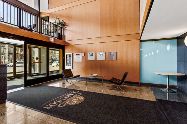 4343 N CLARENDON Avenue 2010, Chicago, IL 60613