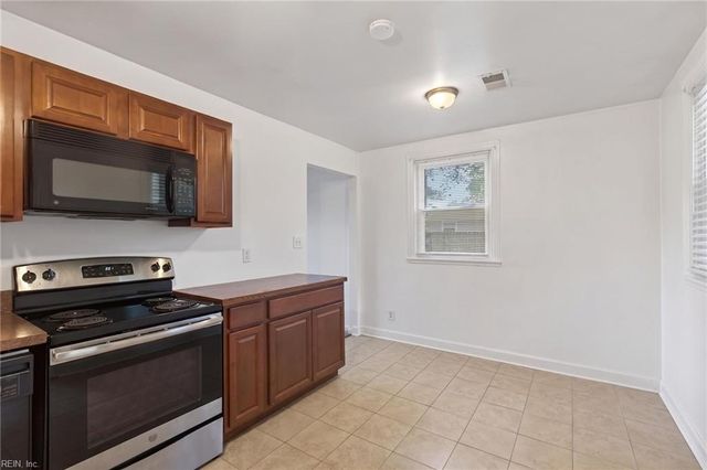 237 Beacon RD, Portsmouth, VA 23702