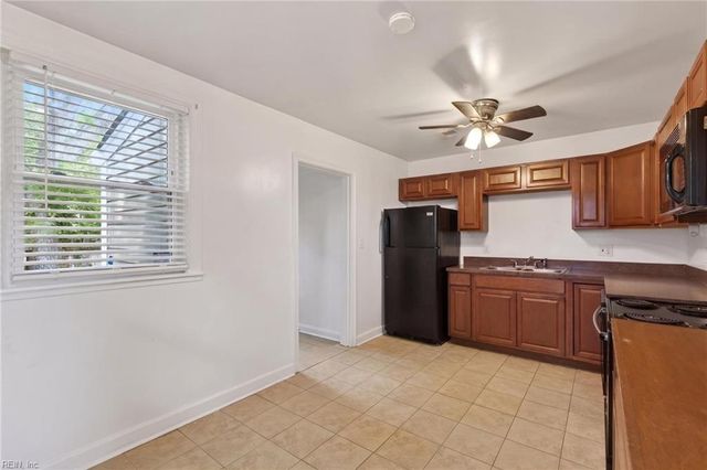 237 Beacon RD, Portsmouth, VA 23702