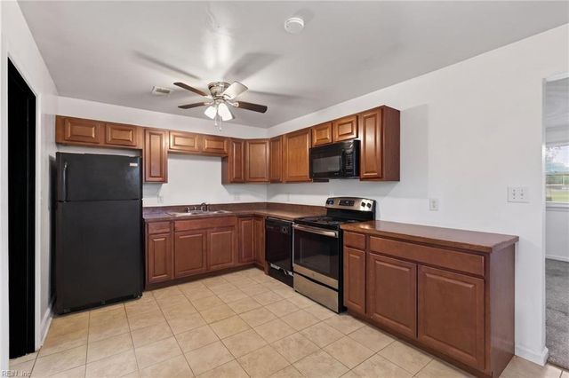 237 Beacon RD, Portsmouth, VA 23702