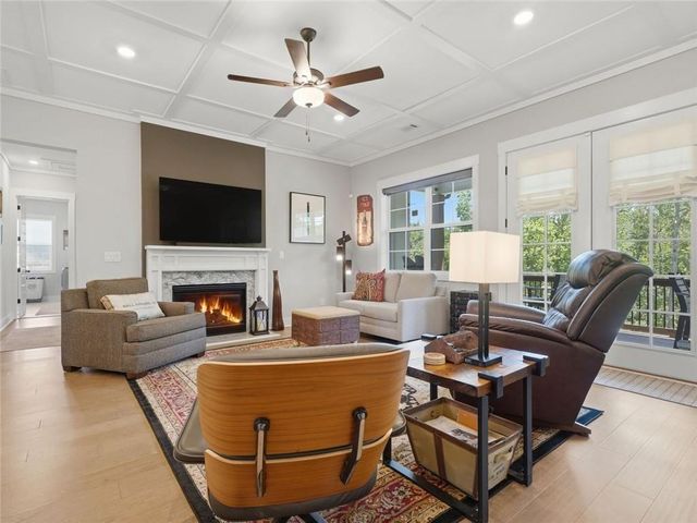 404 London Road, Ball Ground, GA 30107