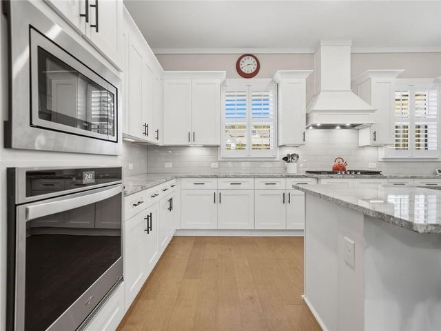 404 London Road, Ball Ground, GA 30107
