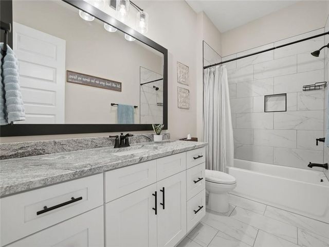 404 London Road, Ball Ground, GA 30107
