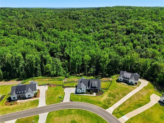 404 London Road, Ball Ground, GA 30107