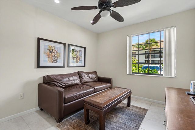 5136 FLORIA Drive H, Boynton Beach, FL 33437