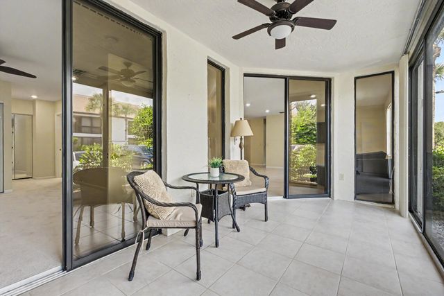 5136 FLORIA Drive H, Boynton Beach, FL 33437
