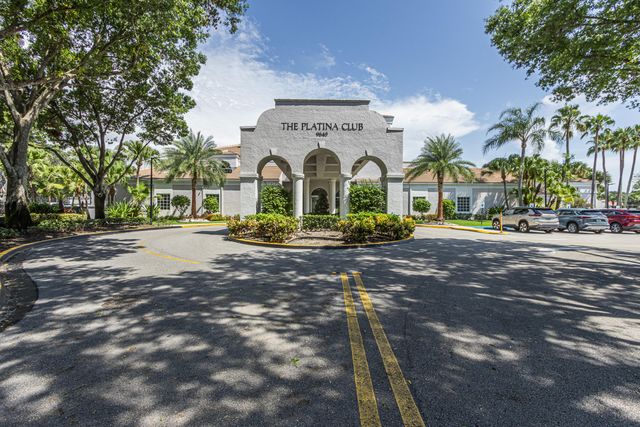 5136 FLORIA Drive H, Boynton Beach, FL 33437