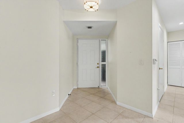 5136 FLORIA Drive H, Boynton Beach, FL 33437